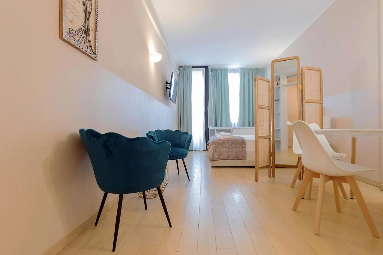 Milan Retreats Duomo Suites 0*,