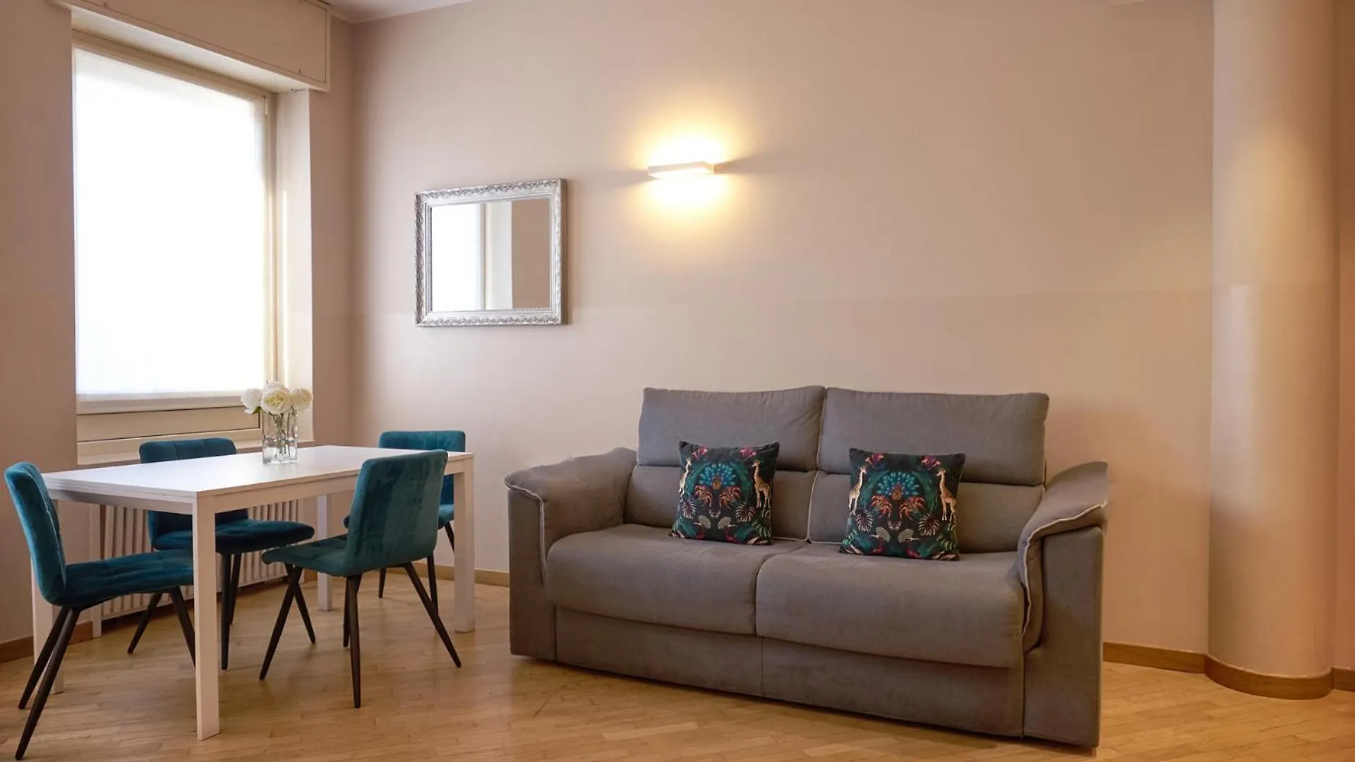 Apartment Milan Retreats Duomo Suites