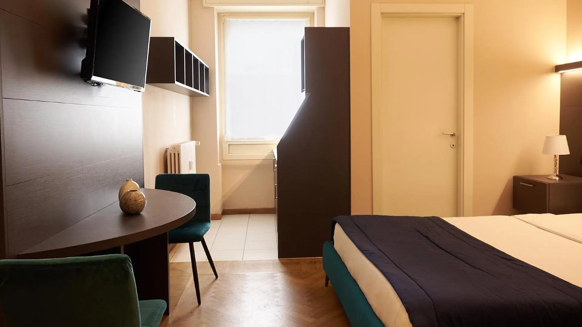 Apartment Milan Retreats Duomo Suites Italy