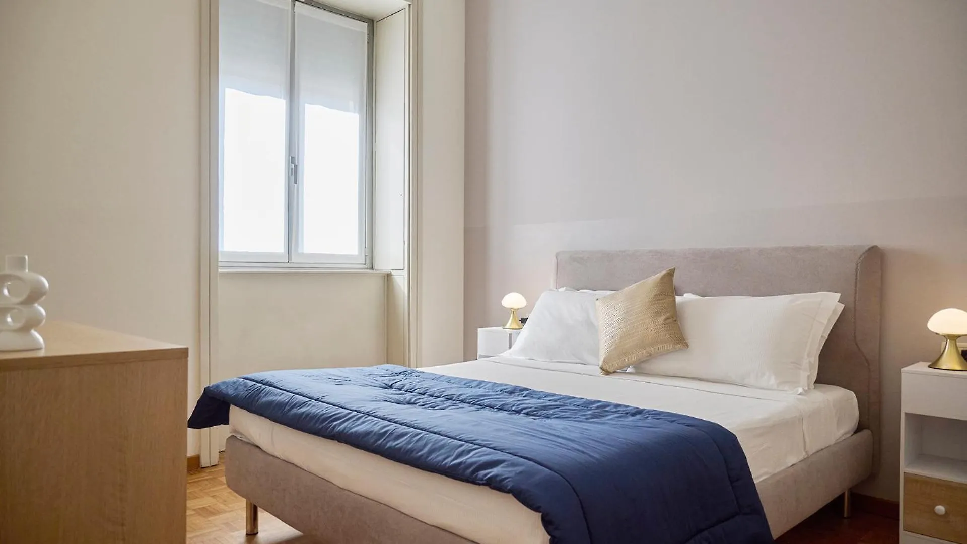 Apartment Milan Retreats Duomo Suites Italy