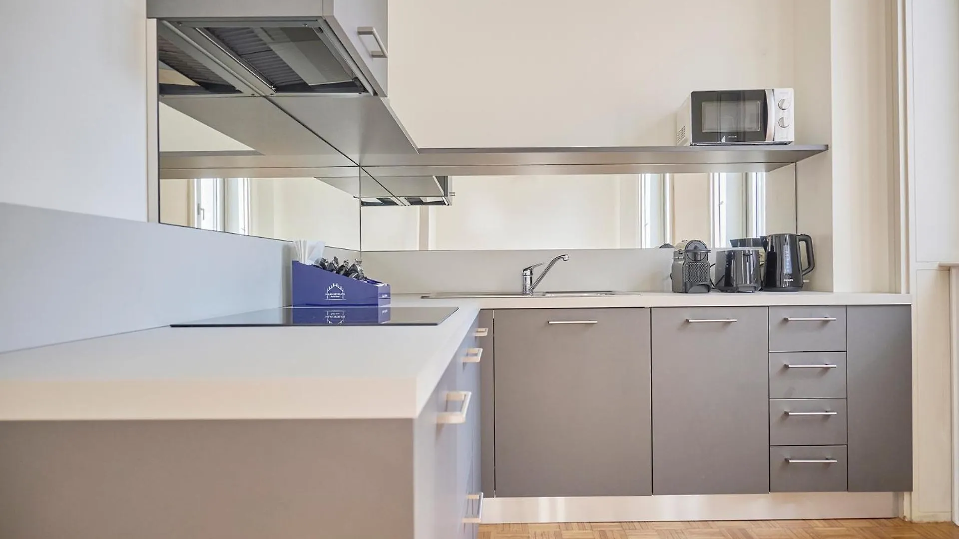 Apartment Milan Retreats Duomo Suites Italy